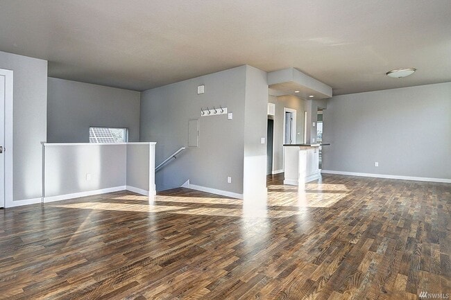 1906 3rd Ave W