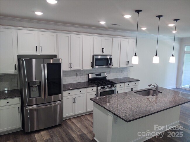 Photo - 2235 Blewett Dr