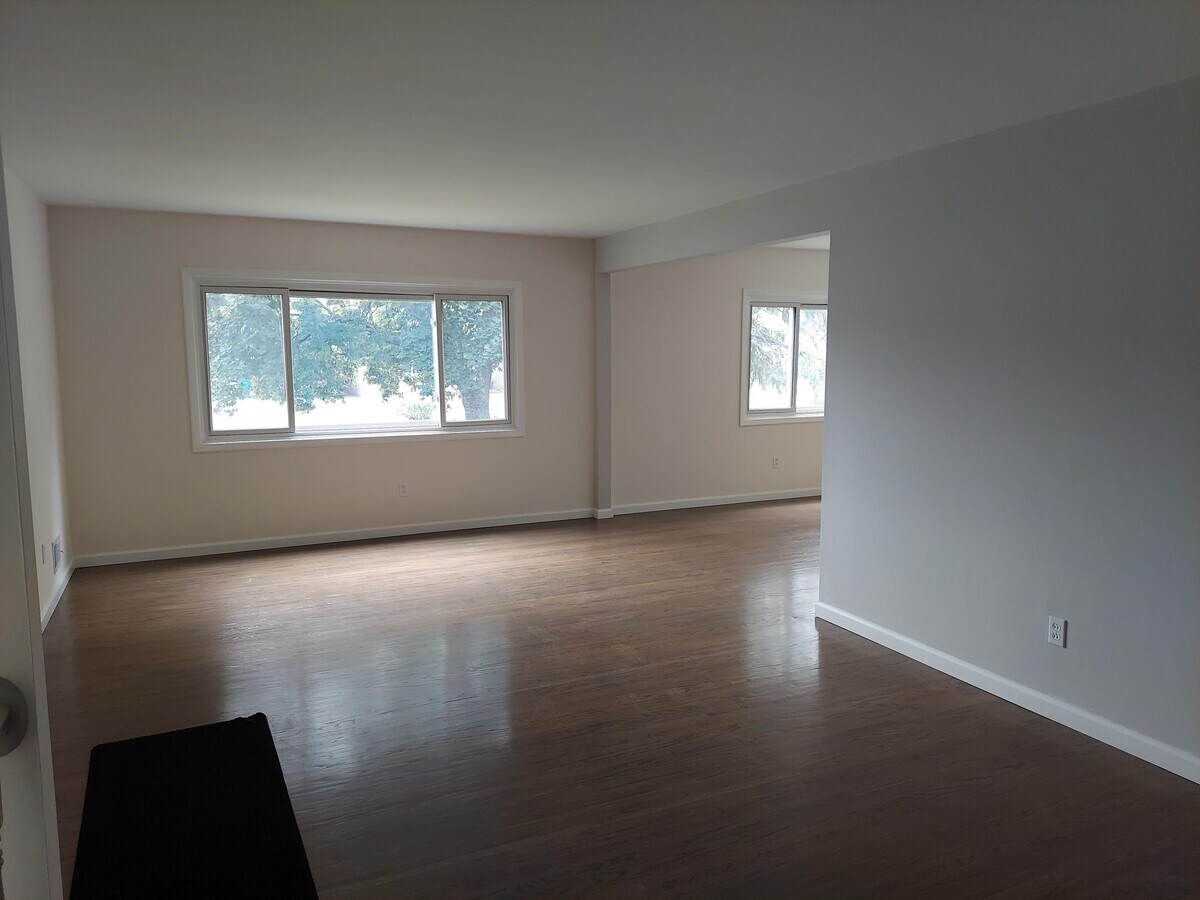 Photo - 28 Spier Ave