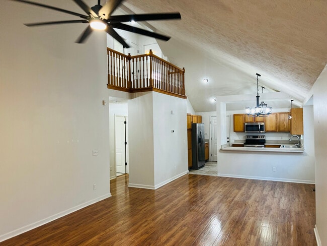 Photo - 4557 Butler Ave