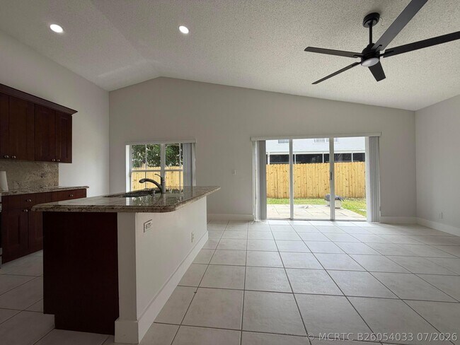 3386 Treasure Ln