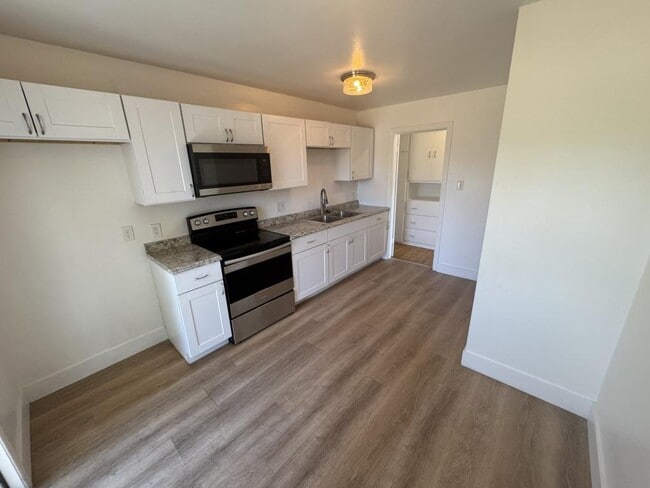 Photo - 80 Arden Cir