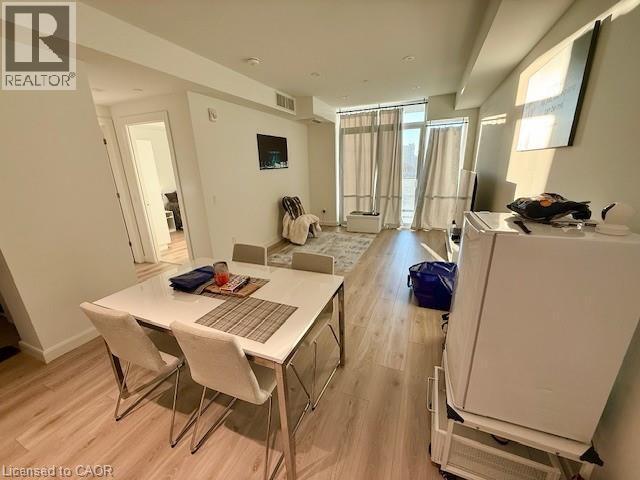 Photo - 741 King St W Unité 707