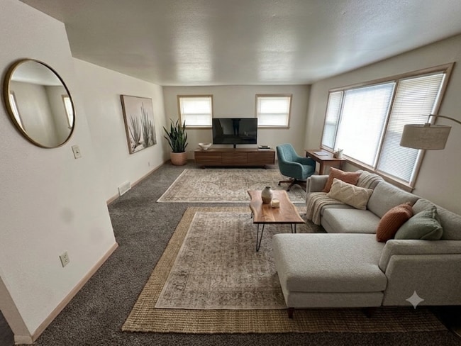 Building Photo - Kraehnke 67 Holding, LLC Unit 5958 N 67th St. Upper
