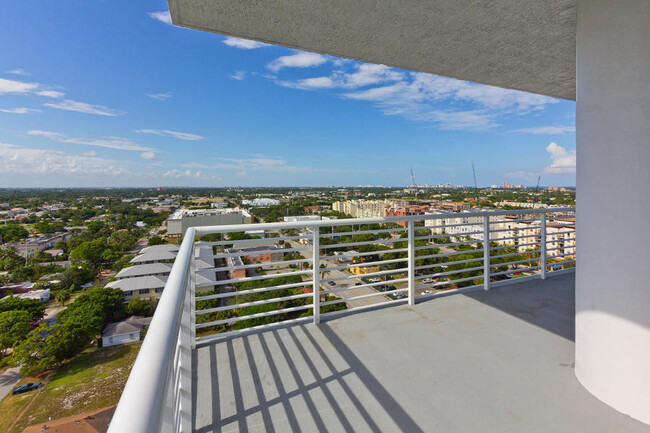 Strada - 1501 - Strada - 1501 Apartment Unit 1501