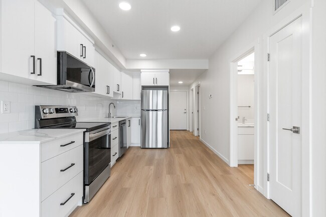 Photo - 10830-10114 114 St NW Unit 101