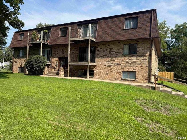 Building Photo - 5101 25th Ave Ct Unit 4 Rental