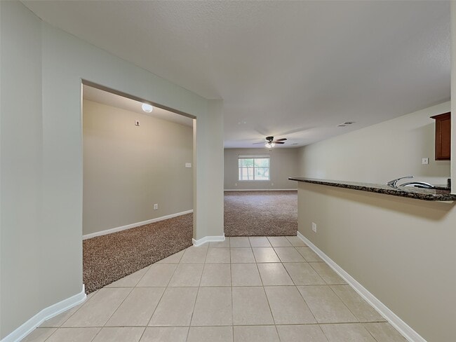 Building Photo - 28906 Rio Grande River Dr