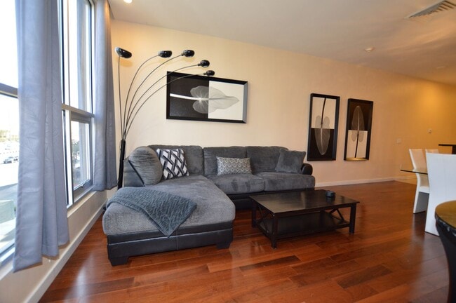 Panorama Towers / Villa Style Condo on two... - Panorama Towers / Villa Style Condo on two...