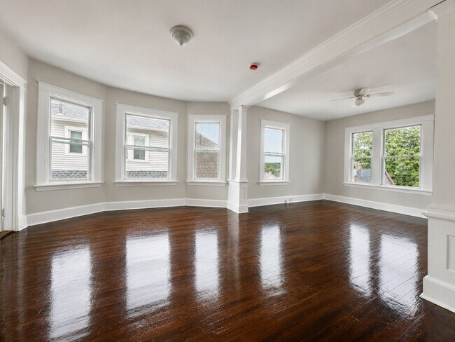 26-28 Albion St Unit 2nd Floor