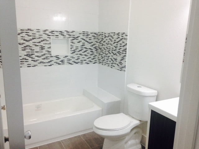 Baño (TWO) - The Del Mont Lofts Unidad Seven