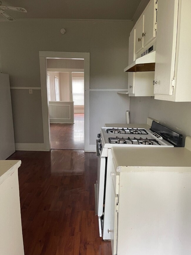 Photo - Charming 2 Bed, 1 Bath Home with Spacious ...