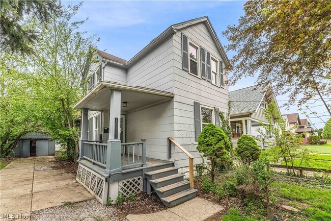 Photo - 14131 Berwyn Ave