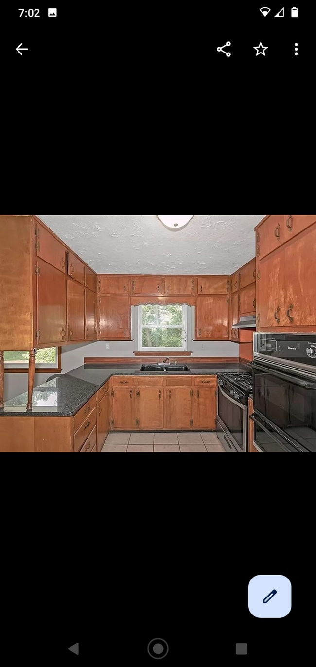 Photo - 2135 Kilarney Rd