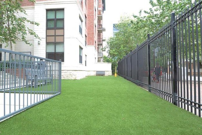 Photo - 1235 E NASA Pkwy Unidad b1