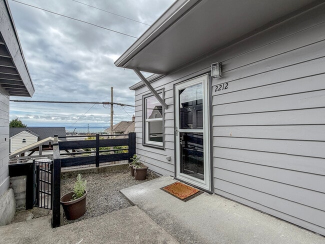 Photo - 2212 Rucker Ave