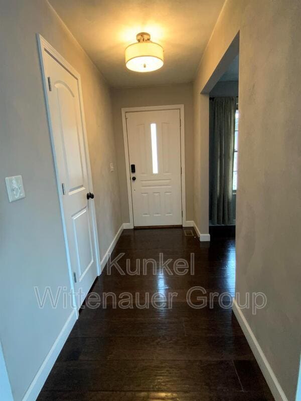 Photo - 1721 Spruce Hill Dr