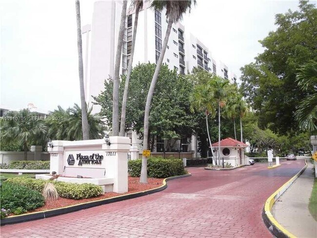 Building Photo - 17021 N Bay Rd Unit 104