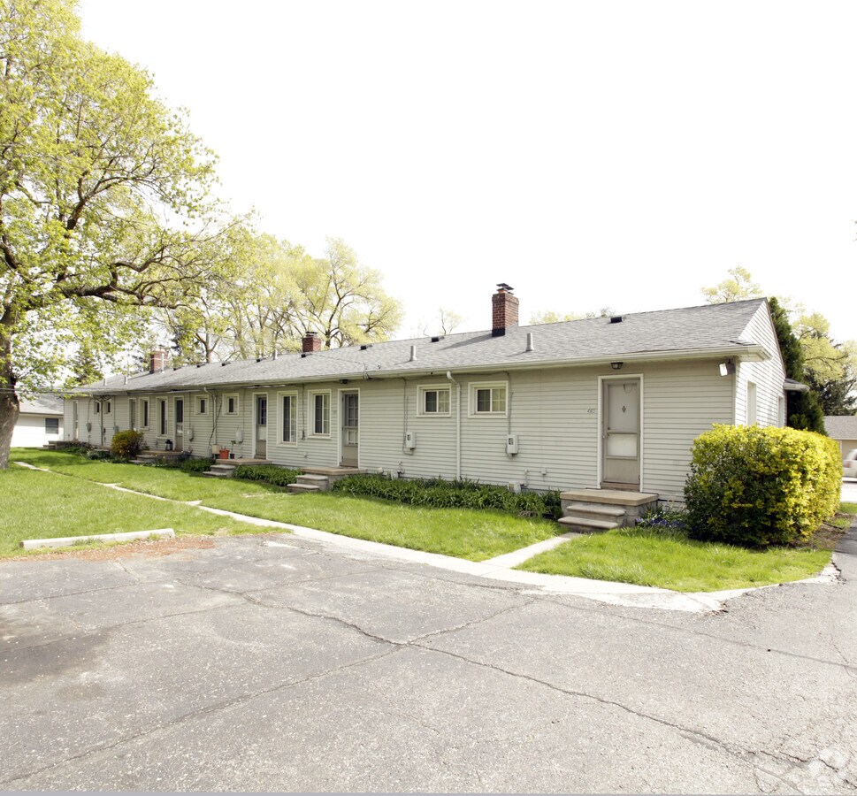 Back of building - Venice Sands