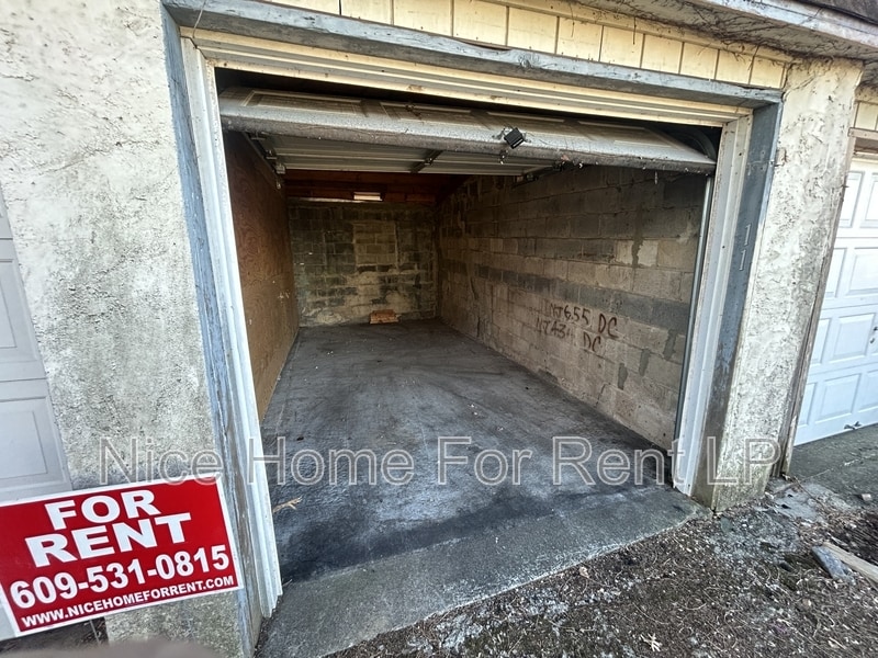 Photo - 2001 Genesee St