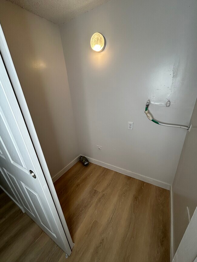 Photo - 720 N 25th Ct Unit 3