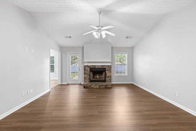 Photo - 2181 Jefferson St