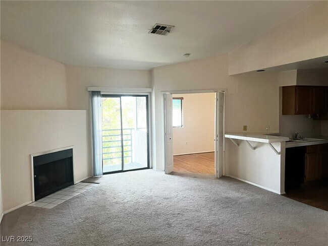 Photo - 2140 Pinetop Ln Unit 204