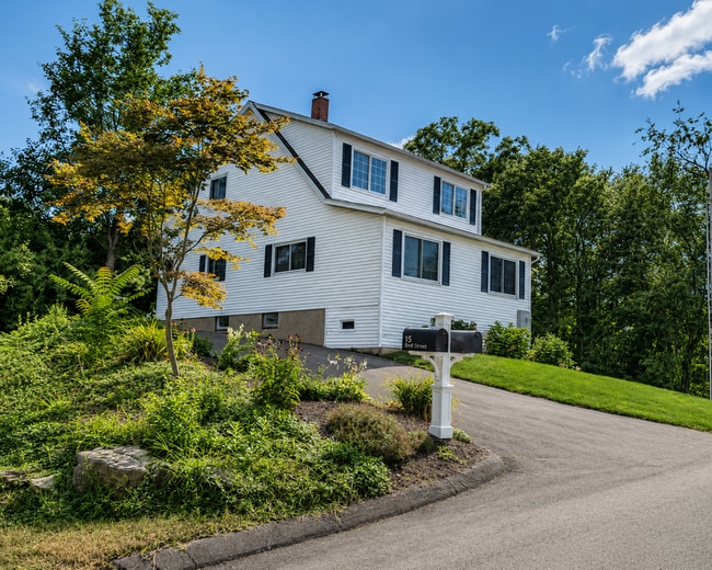 15 Birch St