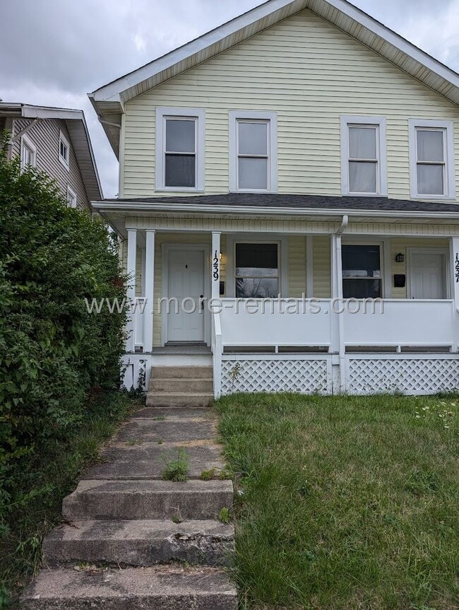 Building Photo - 1237-1239 Atcheson St Unit 1239 Atcheson St Rental
