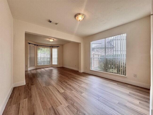 Photo - 8530 Regalbrook Dr