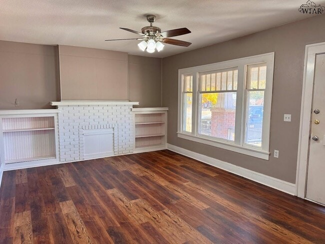 Photo - 1710 Monroe St