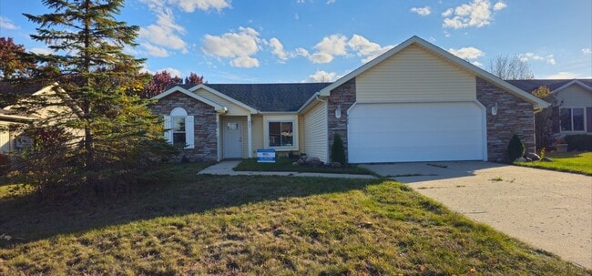 Building Photo - 823 Laurel Hill Pl