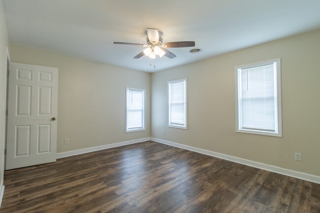 Photo - 795 Blaze Rd