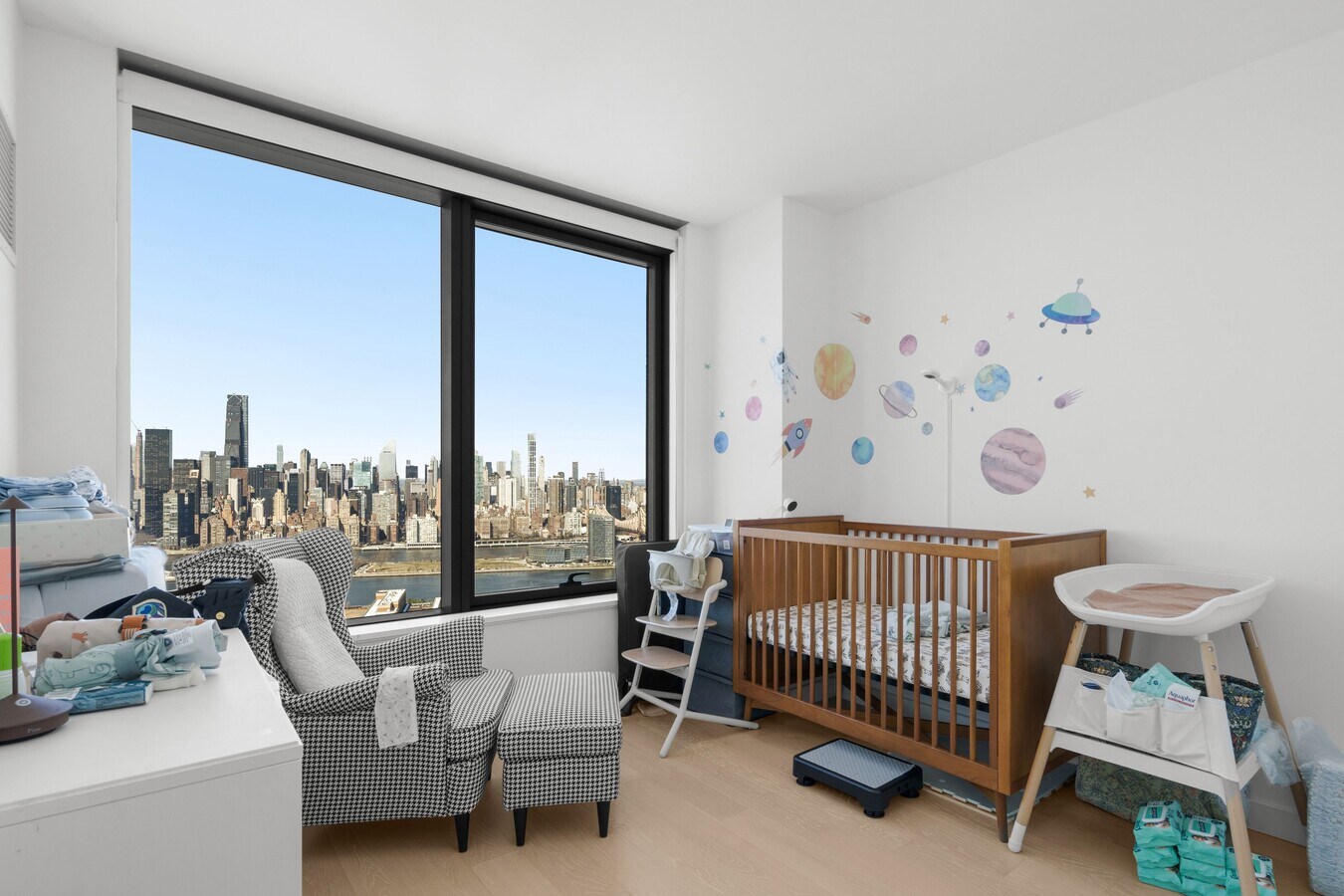 Photo - 3 Ct Square W