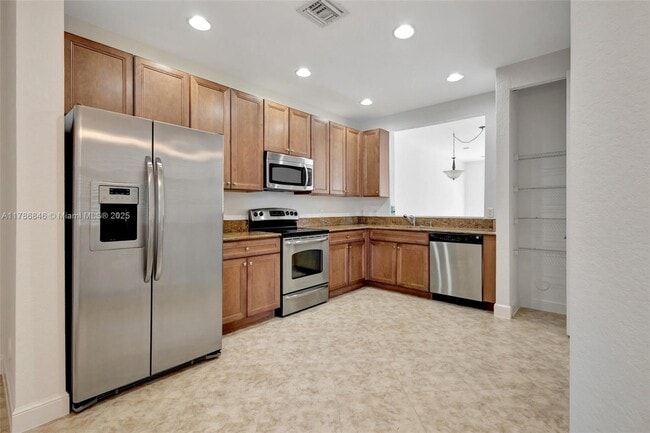 Photo - 16121 Poppy Seed Cir