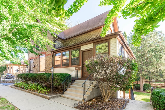 Photo - 113 Elm St Unidad B