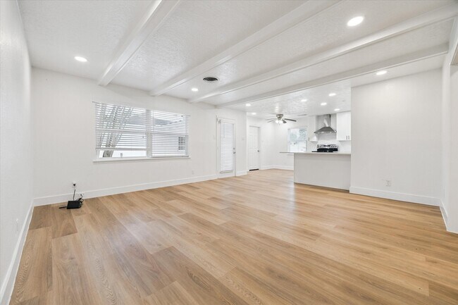 Photo - 4947 Cheena Dr