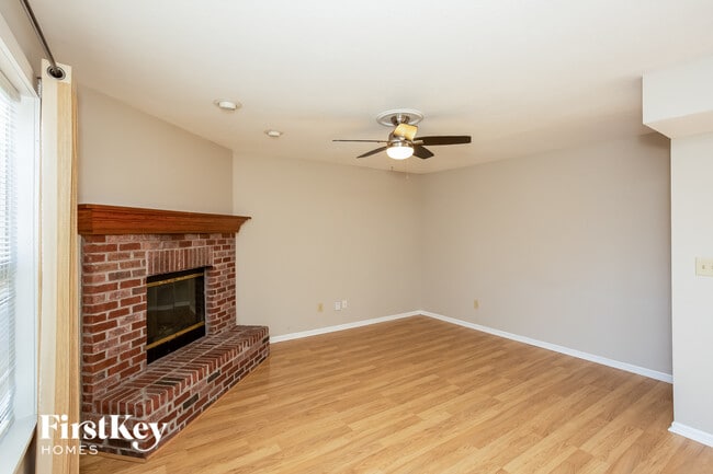 Photo - 896 Preakness Dr