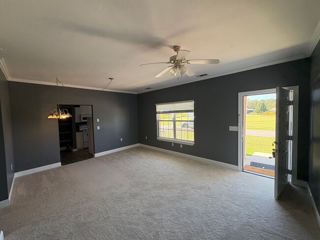 Photo - 2 bed, 1 bath unit for rent!