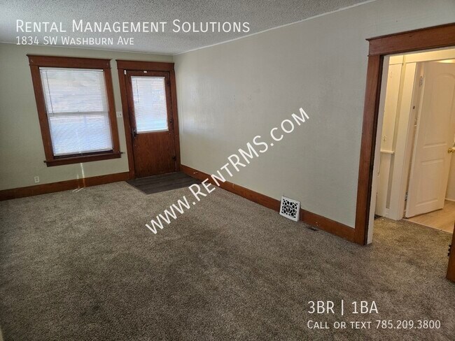 Photo - 1834 SW Washburn Ave