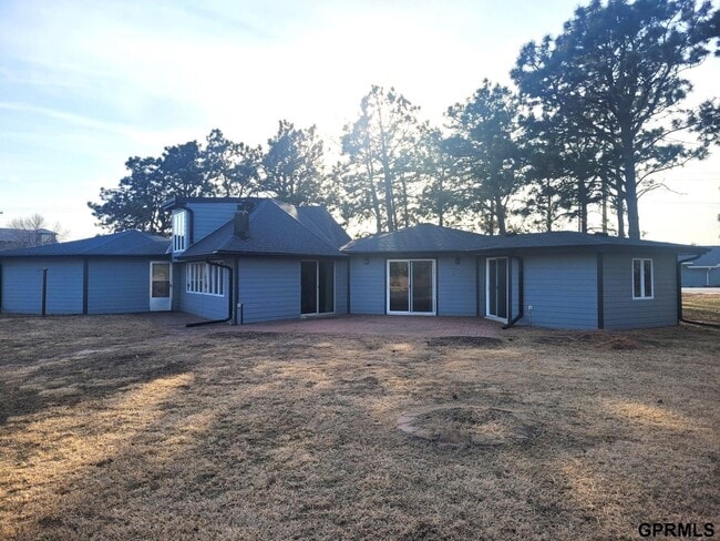 Photo - 1055 Platteview Dr