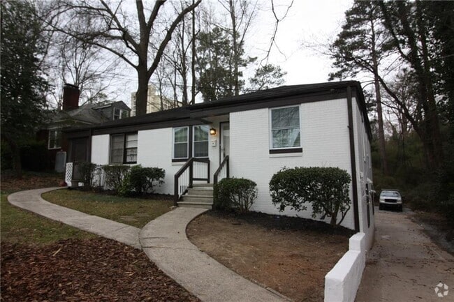 Building Photo - 958 Church St Rental