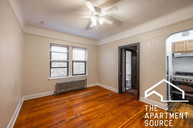 Photo - 968 W Cuyler Ave Unit 305