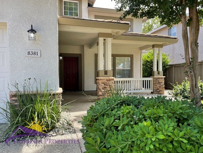 Photo - Spacious 5 Bed 3 Bath 2,136 Sq. Ft. Sheldo...