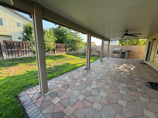 2274 Purple Finch Ct