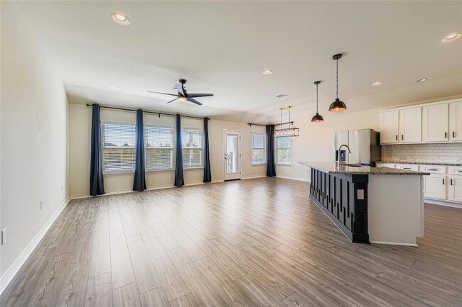 Photo - 17205 Adoro Dr