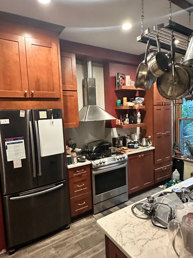 Photo - 183 Sterling St