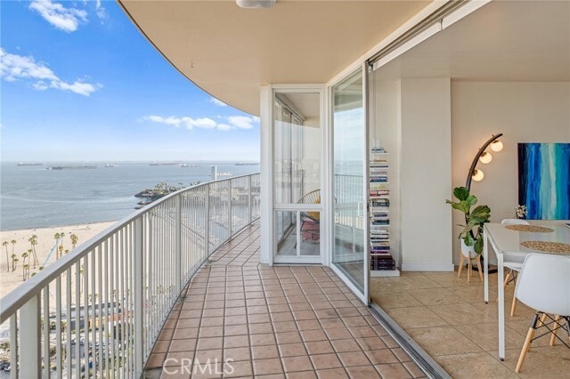 Building Photo - 700 E Ocean Blvd Unit 2804 Rental