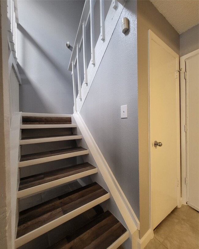 Photo - 12510 Newbrook Dr