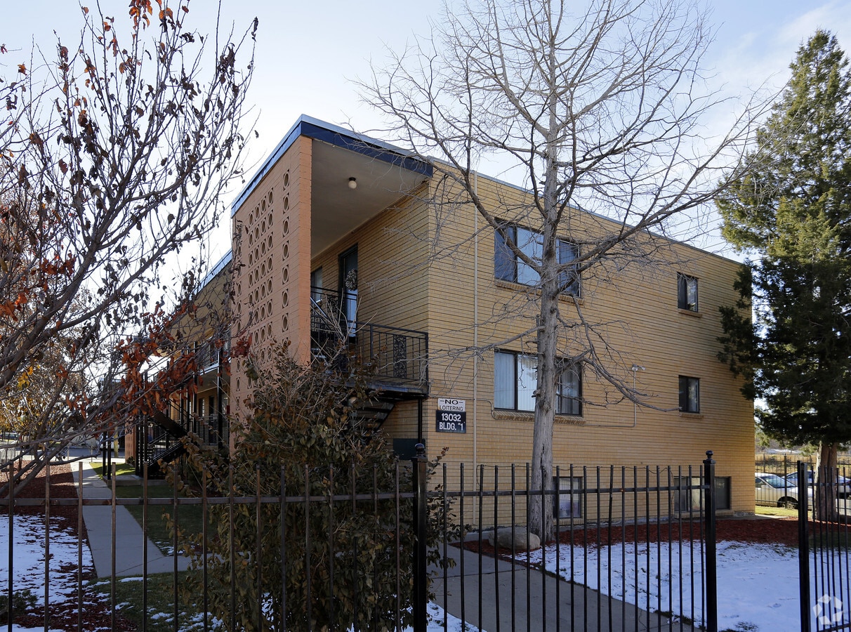 Photo - Village Gardens